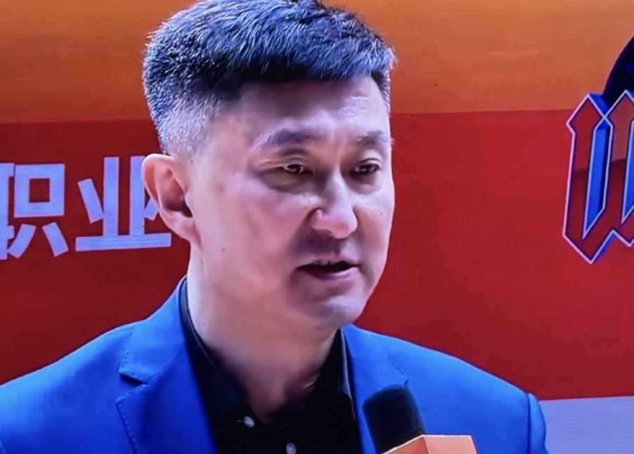 米兰体育官方网站-杜锋：四川队在困难时期依然为了热爱而打球，向他们表示致敬